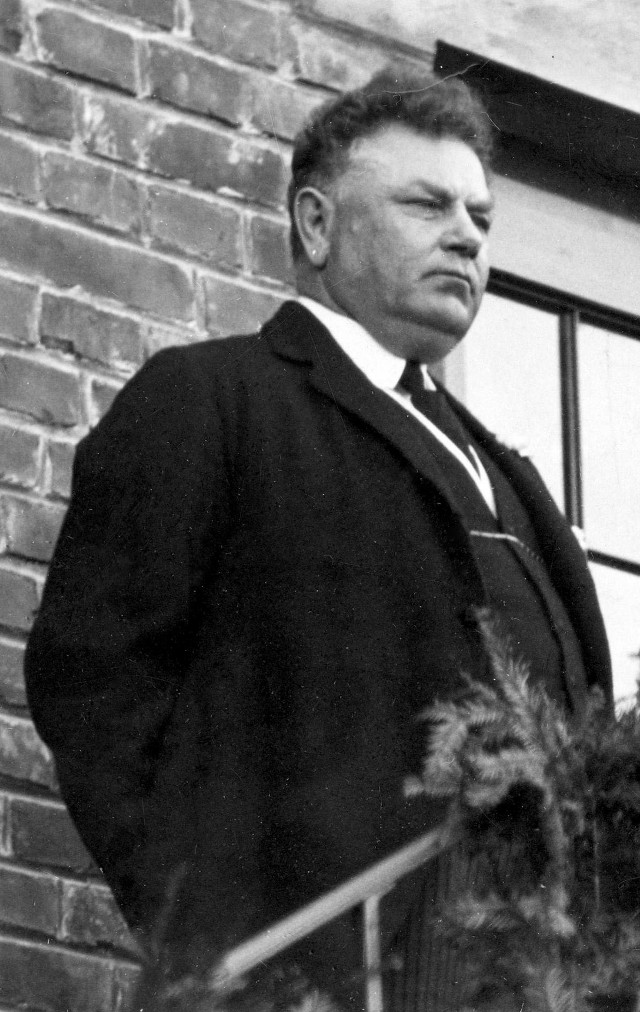 Ludwik Hammerling w latach 20. w Polsce. Wtedy właśnie był politycznym macherem PSL-Piast i senatorem z ramienia tej partii