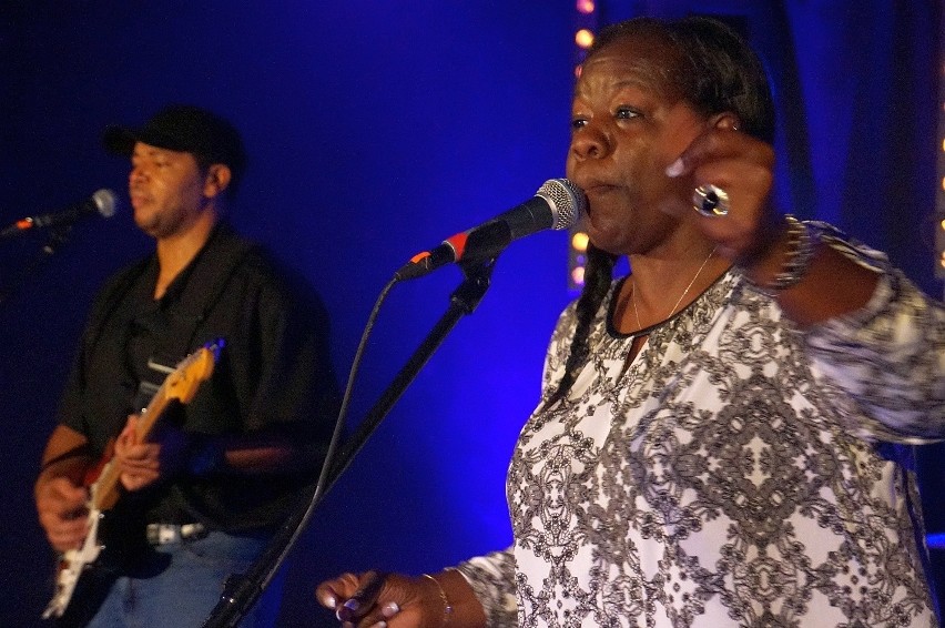 Kawiarnia Fama. Wanda Johnson zaśpiewała rhythm and bluesa (zdjęcia, wideo)