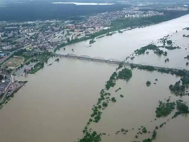 W maju 2010 roku wielka powódź zalała Polskę. Wisła wylała także w Grudziądzu i regionie. Woda nie spowodowała tak wielkich strat jak na południu kraju, ale i tak sytuacja była bardzo poważna.