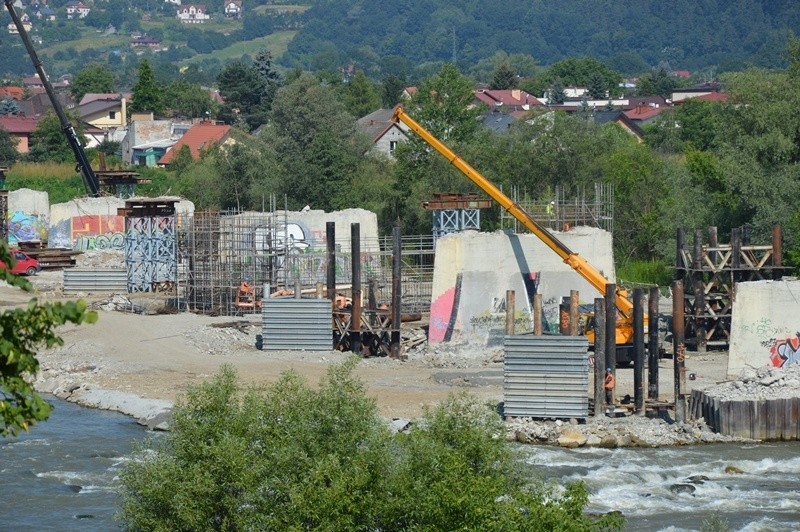 Prace prowadzi firma Banimex z Będzina, która wygrała...