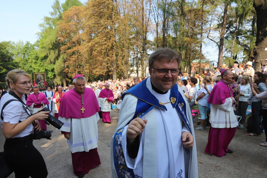 Pielgrzymka kobiet do Piekar Śląskich. Orędzie społeczne...