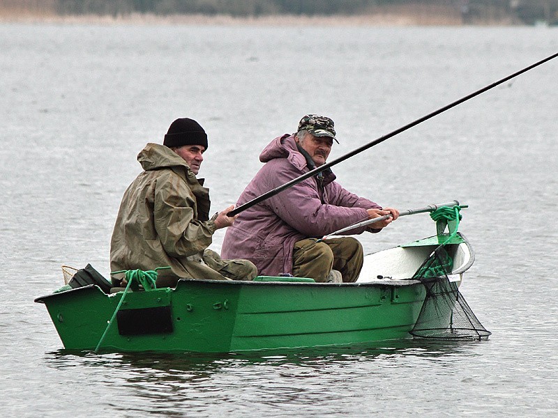 Grudziądzcy wędkarze łowili na wodach jeziora Rudnickiego