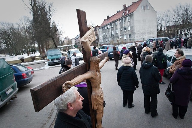 Ze względów bezpieczeństwa Droga Krzyżowa nie może odbyć się w formie zgromadzenia.