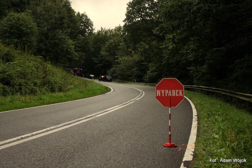 Wypadek pod Połczynem-Zdrojem. Nie żyje 16-latek [zdjęcia, wideo]