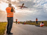 Sesja spotterska na lotnisku w Pyrzowicach. Oto spotterzy, którzy polują na samoloty. Zdjęcia Piotra Adamczyka z GTL