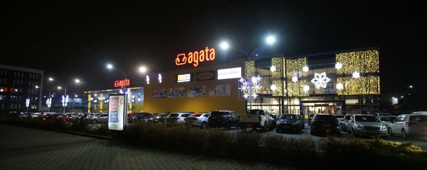 Katowice: Agata Meble... już świąteczna! Kolorowe lampki...