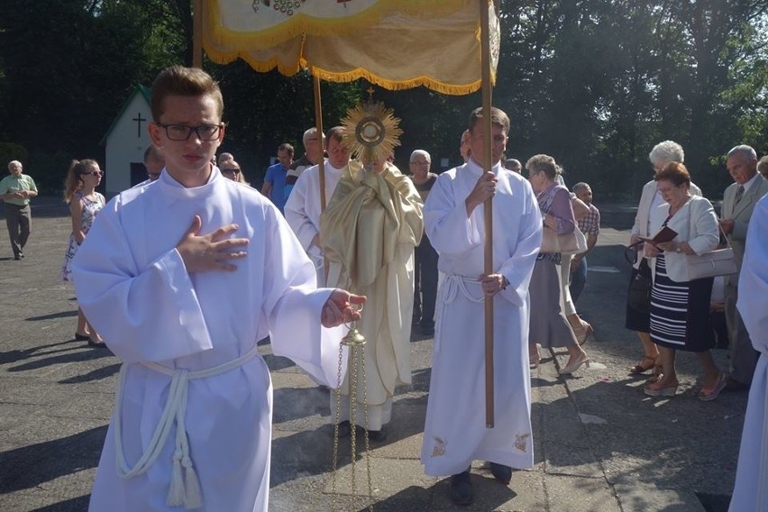 Boże Ciało w Jastrzębiu: Tłumy na procesji