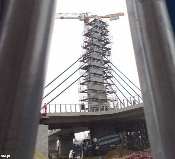 Prace na skrzyżowaniu związane są z budową nowego wiaduktu na ul. Struga.