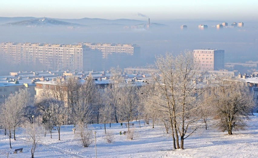 Smog nad Kielcami, zrobione z osiedla Słoneczne Wzgórze.