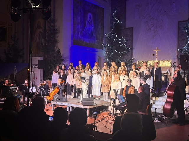 Koncert kolęd i pastorałek "Zaśpiewajmy Zygmuntowi" na stałe wpisał się do kalendarza. W fordońskim kościele odbywa się regularnie po świętach Bożego Narodzenia. Tak jest od 2003 roku.