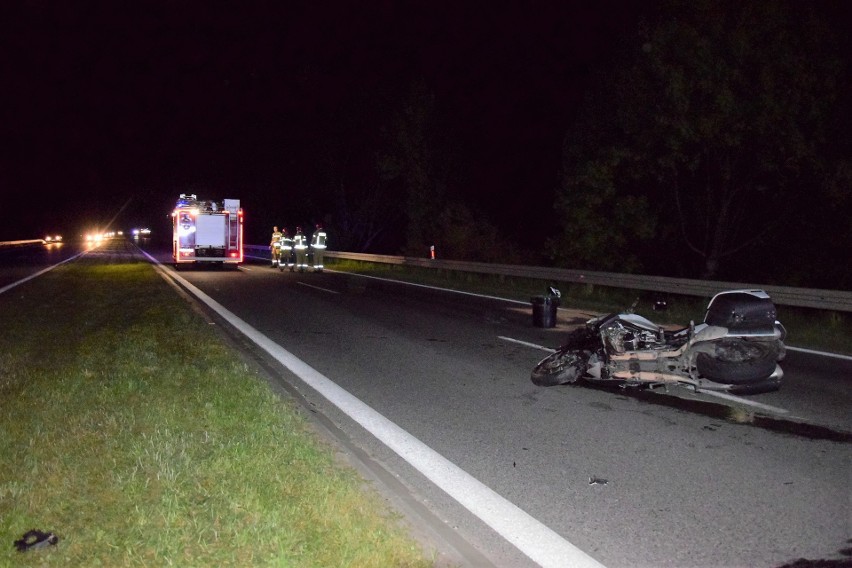 Wypadek motocyklisty na Wisłostradzie w Tarnobrzegu. Ranna jedna osoba (ZDJĘCIA)