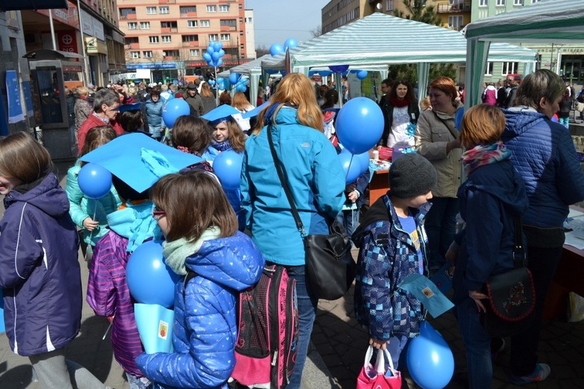 Zabrze: happening kampanii "Niebieskie Zabrze" na rzecz...