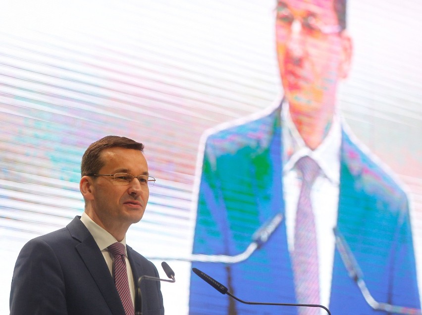 Wicepremier Mateusz Morawiecki otworzył nową fabrykę lotniczą w Ropczycach