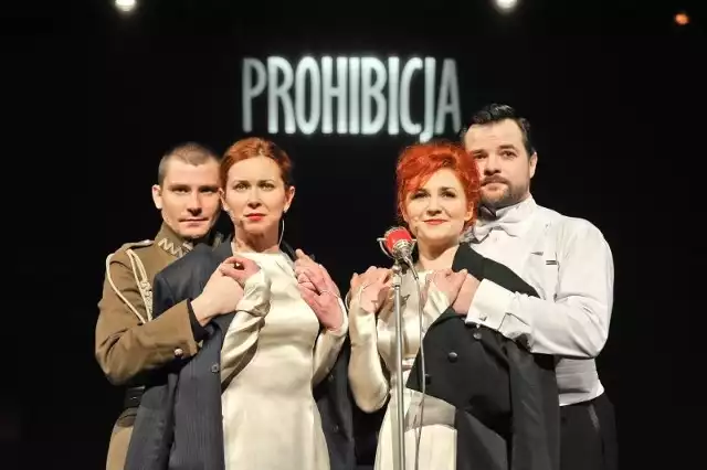 Aktorzy (od lewej): Mateusz Witczuk, Monika Zaborska-Wróblewska, Agnieszka Możejko-Szekowska i Bernard Bania wykonają piosenki o miłości i nienawiści, tęsknocie i niespełnieniu