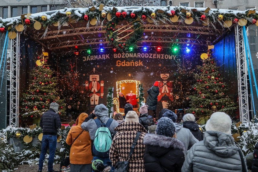 Gdański Jarmark Bożonarodzeniowy wystartował. Centrum miasta...