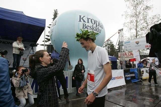 Silesia Marathon 2013 - zwycięzcy na mecie