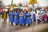 Orszak Trzech Króli i wspólne kolędowanie w Czyżowie Szlacheckim, w gminie Zawichost. Piękna uroczystość