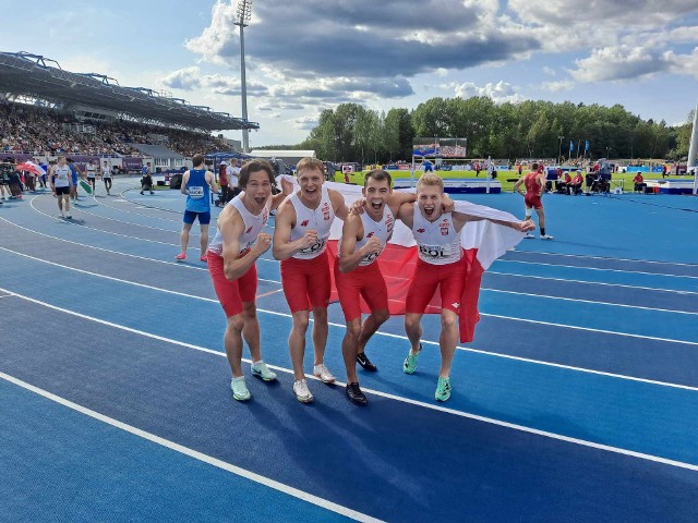 Nasz męska sztafeta 4x100 metrów z brązowym medalem młodzieżowych mistrzostw Europy. Chwilowo, jedynym medalem...