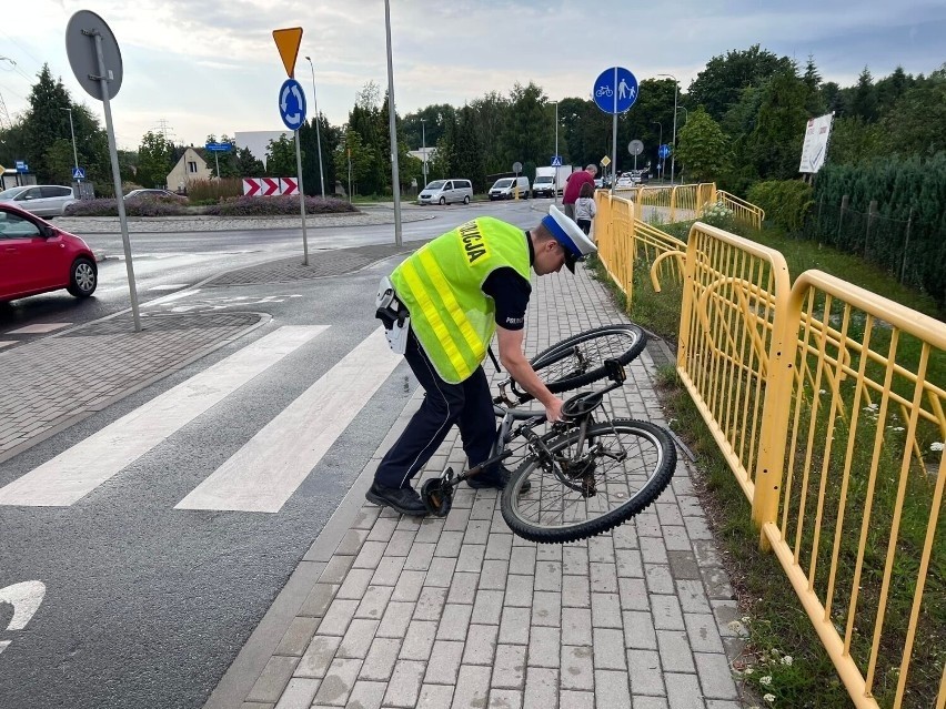 Wejherowo. Potrącenie rowerzysty na ul. Ofiar Piaśnicy. Interweniował helikopter LPR | ZDJĘCIA