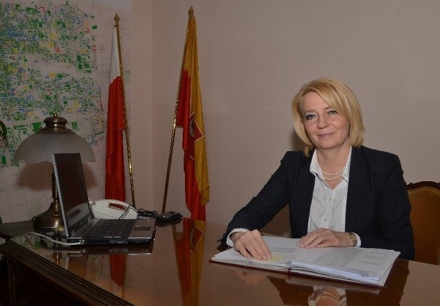 Hanna Zdanowska scedowała załatwianie spraw mieszkańców na podległych sobie urzędników.