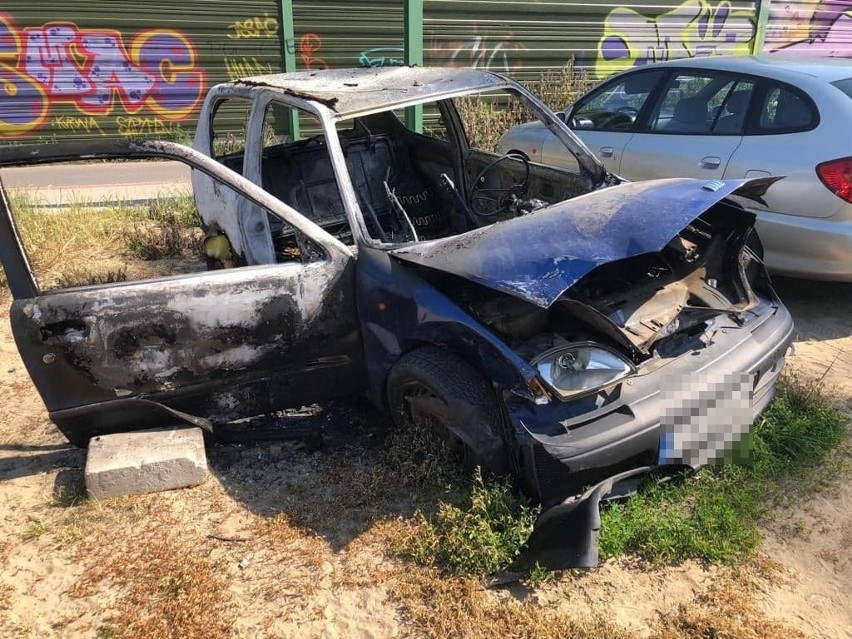 Samochód jakiś czas temu spłonął na parkingu przy ul....