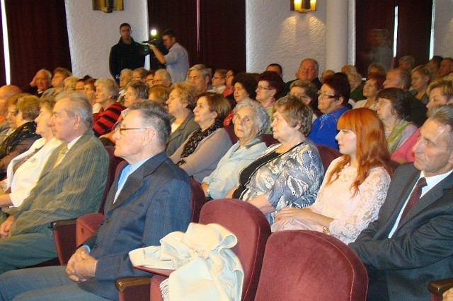 Na inauguracji tygodnia seniora, sala Filharmonii pękała w szwach