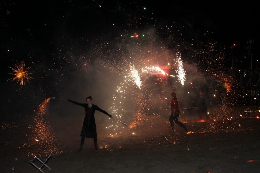 Dębowy Maj Festiwal 2016 w ognistej odsłonie