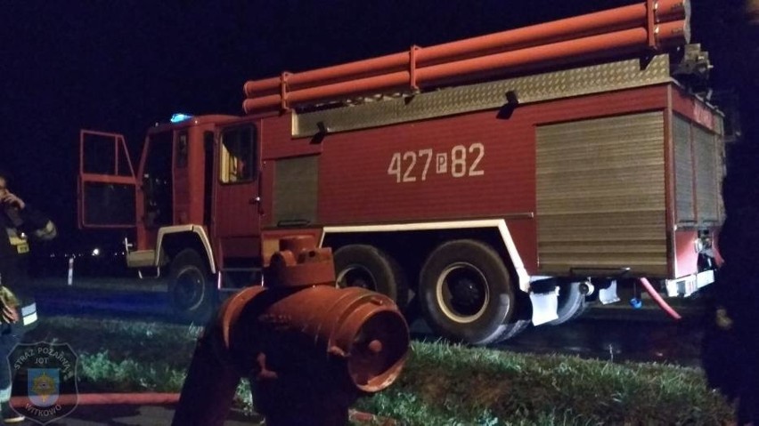 Gniezno: Pożar w Braciszewie. 30 jednostek straży w akcji....