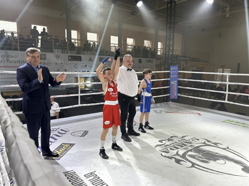 Mistrzostwa Wybrzeża w boksie. Pięściarze z 18 klubów na ringu w Człuchowie
