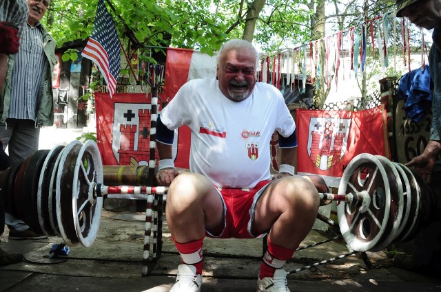 Jerzy Krzciuk pobił kolejny rekord. Tym razem z 260-kilogramową sztangą.