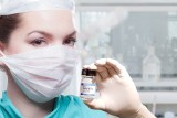 Berlin: nowy rząd wprowadzi częściowy obowiązek szczepień przeciwko COVID-19