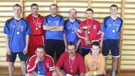 XV edycję Powiatowej Ligi Piłki Siatkowej Mężczyzn wygrali siatkarze Relaksu. FOT. EDYTA ŁOSIŃSKA-OKONIEWSKA