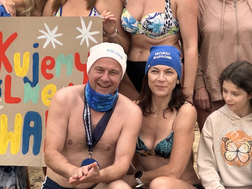 Morsy z Piły i Łobżenicy wzięły udział w urodzinowej kąpieli z okazji 20-lecia Łodołamaczy Margonin 