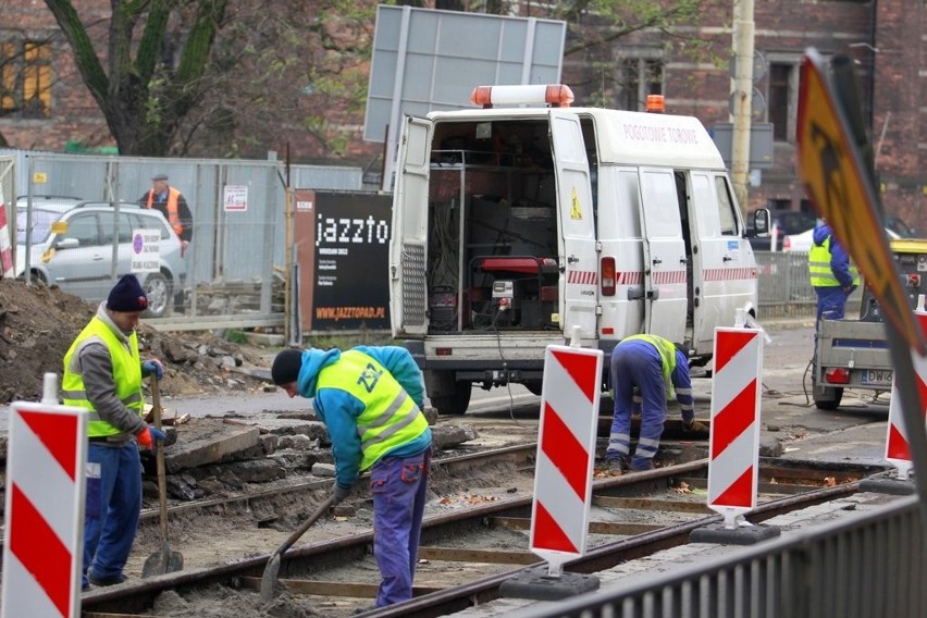 Wrocław: Znów inaczej jedziemy przez Podwale (ZDJĘCIA)