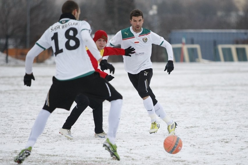 Piłka nożna: Śląsk rozgromił Ślęzę 7:1 w pierwszym zimowym sparingu (ZDJĘCIA)