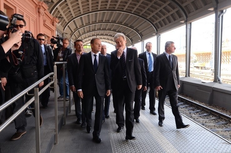 Premier Donald Tusk odwiedził poznański dworzec kolejowy