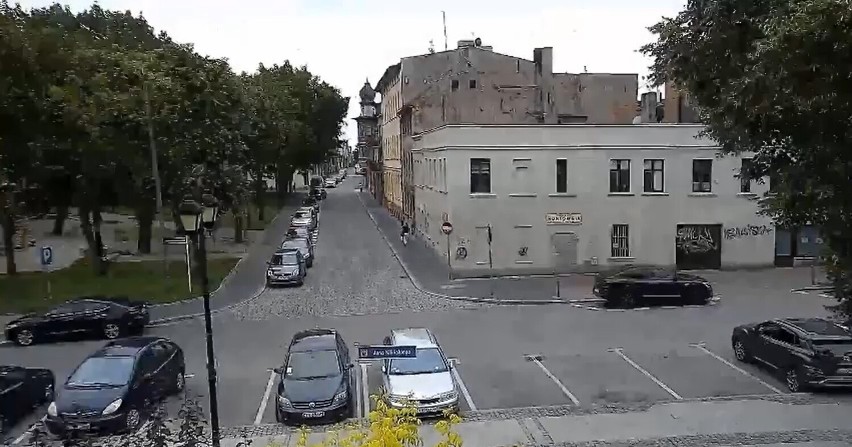 Kamera ma oko na Plac Klasztorny oraz ulice Kilińskiego i...