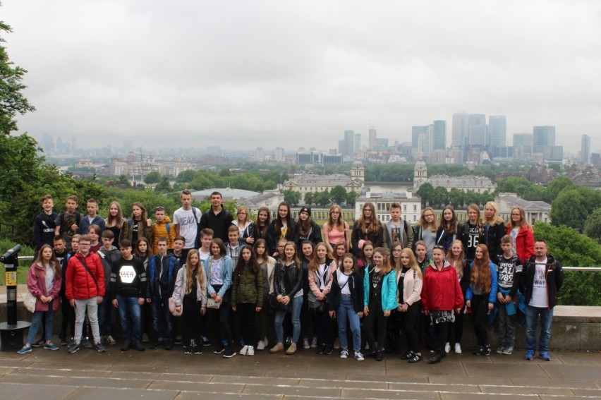 Uczniowie Miejskiego Zespołu Szkół nr 3 w Wieluniu na wycieczce w Wielkiej Brytanii i Niemczech-FOTO