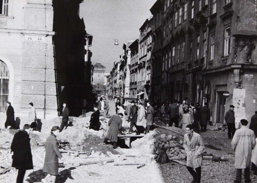 Przebudowa Rynku Głównego, 1962 r.