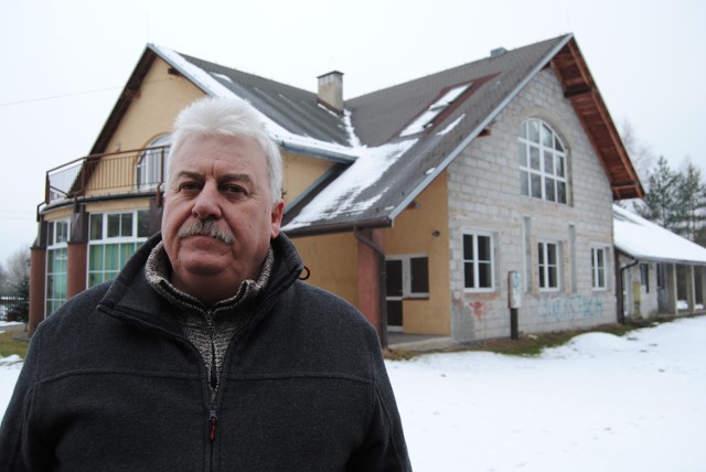 Tadeusz Kozub stracił nadzieję, że świetlica w Kosówkach zostanie dokończona