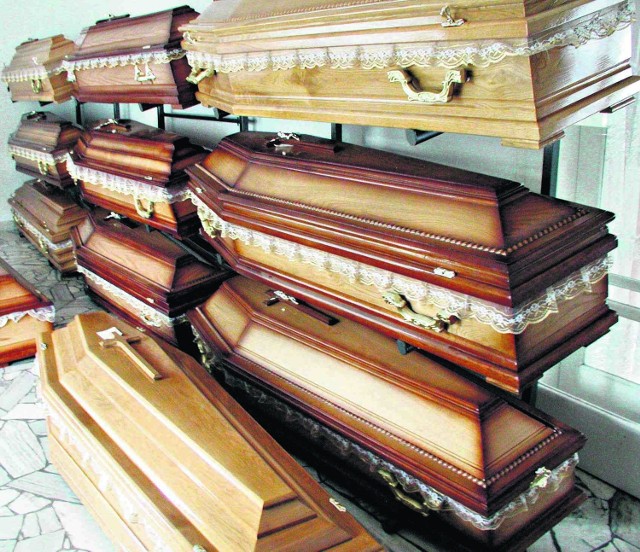 Rodziny zmarłych zawsze mają prawo wyboru zakładu pogrzebowego