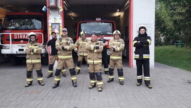 Strażacy z OSP Lipienek udowadniają, że gdy rzuca im się wyzwania potrafią i rapować i wykonać serię pompek