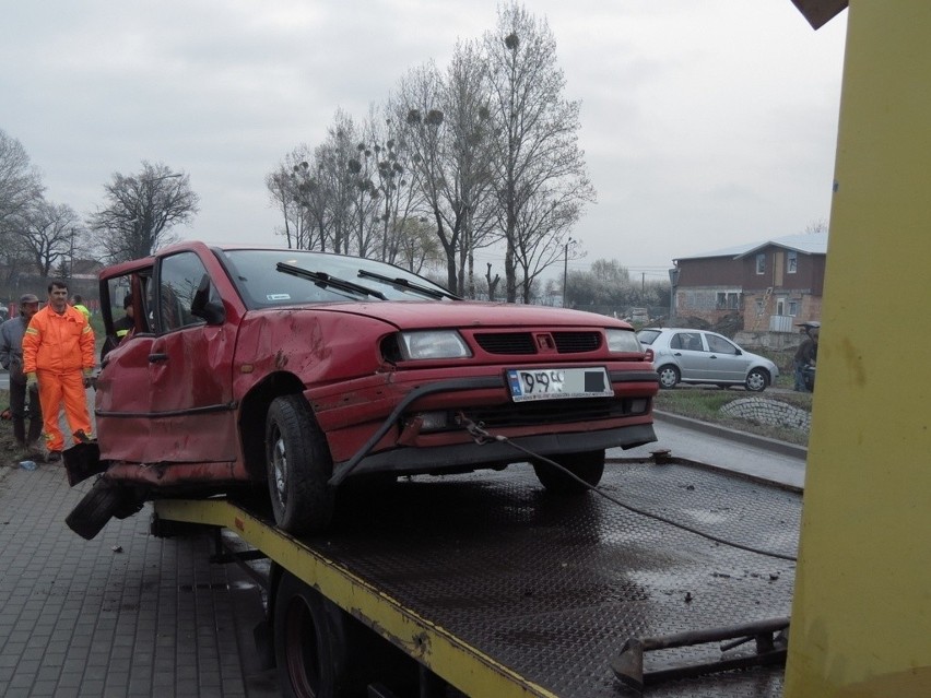 Wrocław-Środa Śląska: Wypadek w Komornikach (ZDJĘCIA)