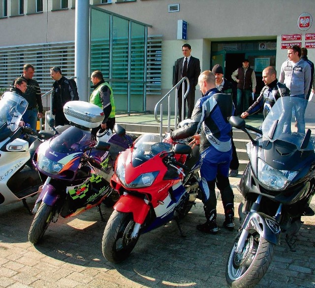 Motocykliści wczoraj przyjechali na spotkanie do urzędu