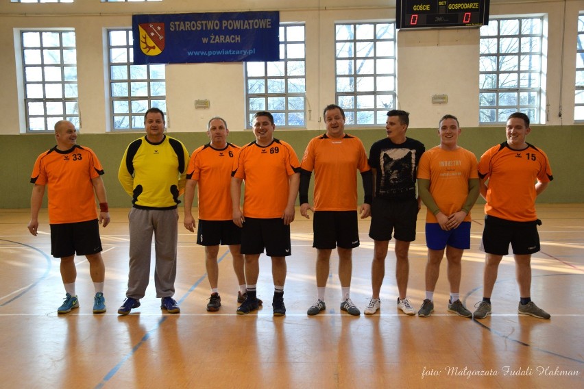 Handball Team OLDBOYS Żary kontra oldboje Czarnych Żagań [ZDJĘCIA,WIDEO]