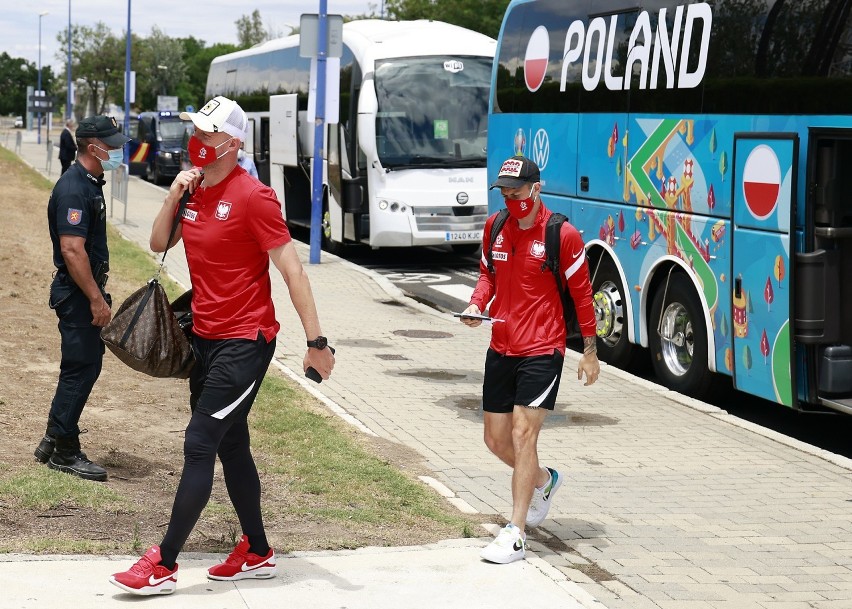 Kadra do Hiszpanii przyleciała ok. godziny 15 i zamelduje...