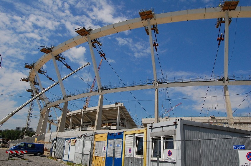 Big Lift. Dach Stadionu Śląskiego w górę [ZDJĘCIA]