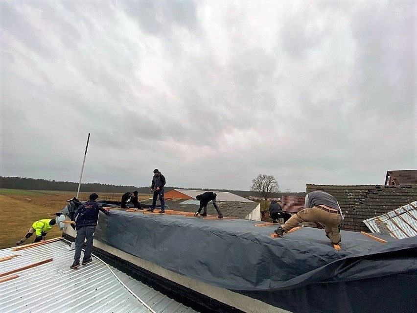 Strażacy OSP Falmirowice prowadzą zbiórkę na odbudowę dachu...