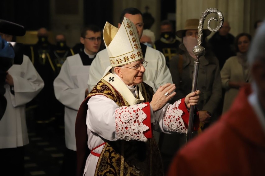 Kraków. W katedrze wawelskiej odprawiono mszę świętą w intencji ofiar niemieckich obozów koncentracyjnych [ZDJĘCIA]