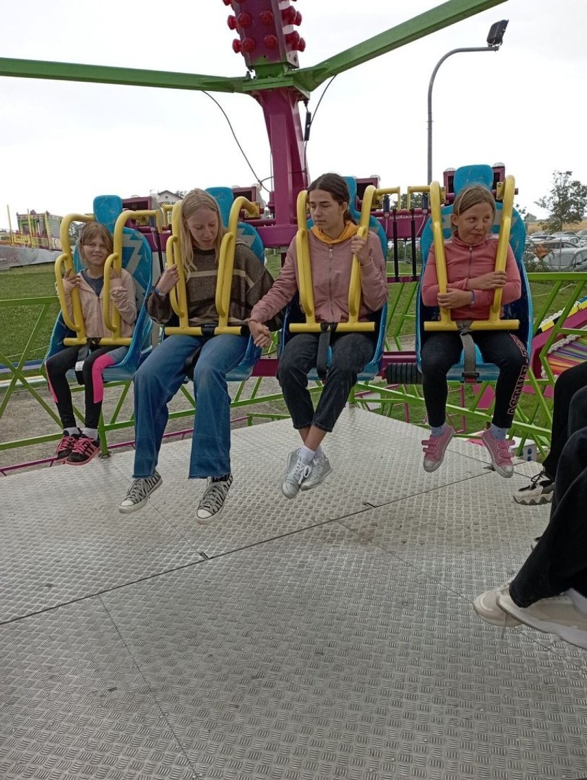 Dzieci z Placówki Wsparcia Dziennego w Laskach bawiły się w Parku Rozrywki w Dygowie
